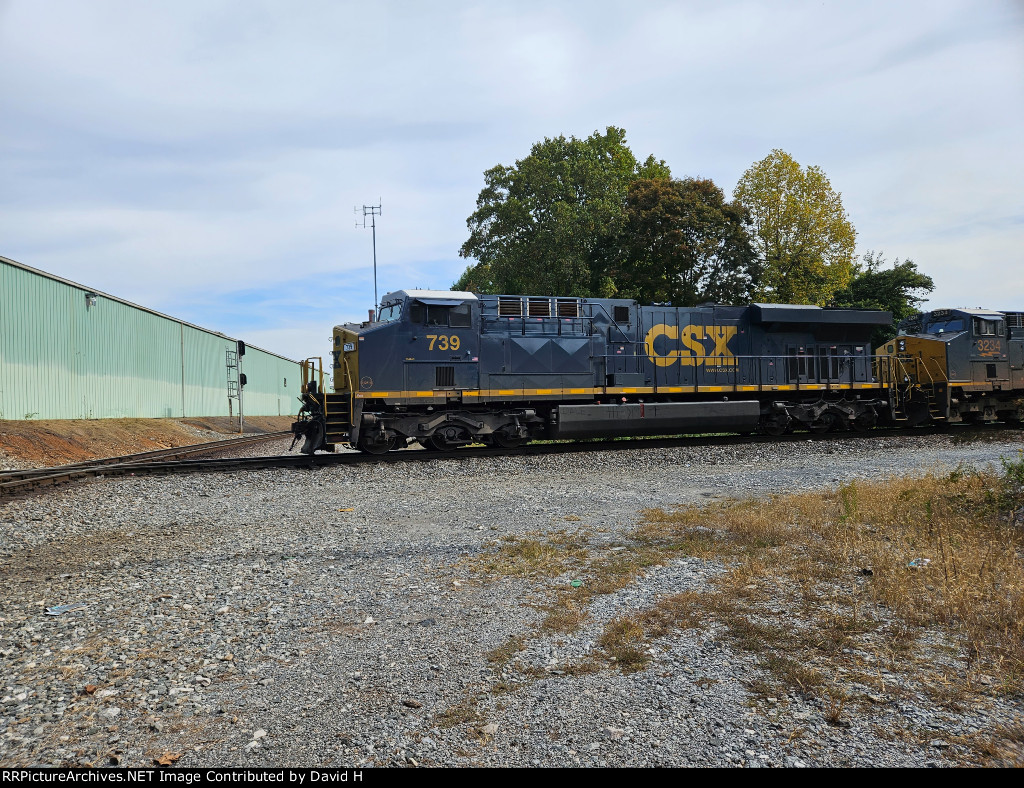 CSX 739